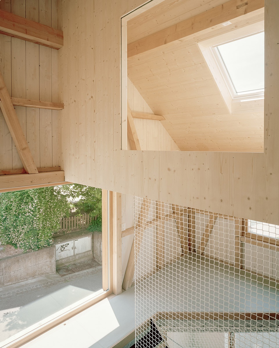 kleines haus by lukas lenherr architektur