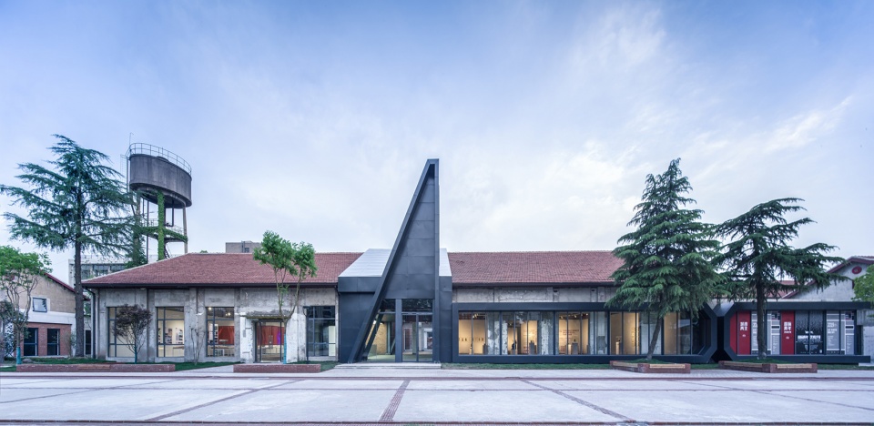 landscape reconstruction of wuhan liangyou red town culture and art community by uao