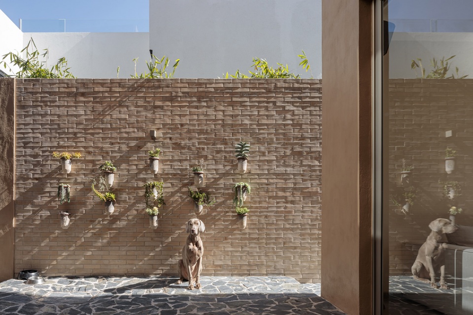 Casa Yavia by Intersticial Arquitectura
