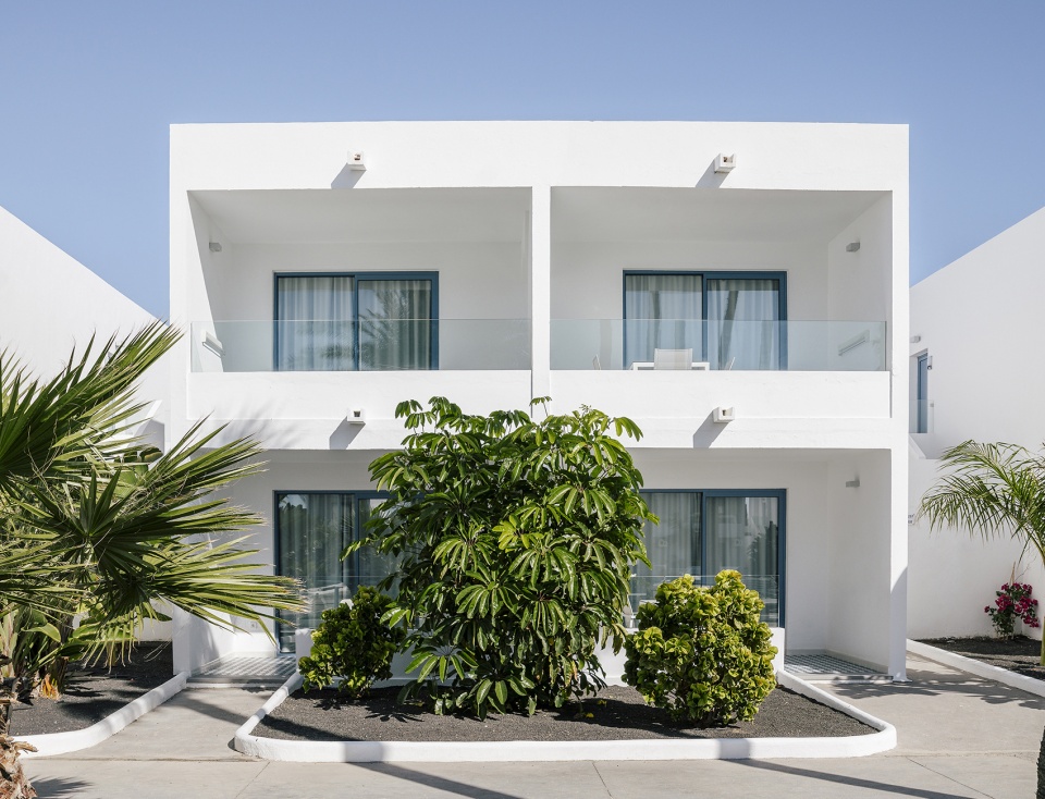 oasis lanz hotel by zooco estudio 1