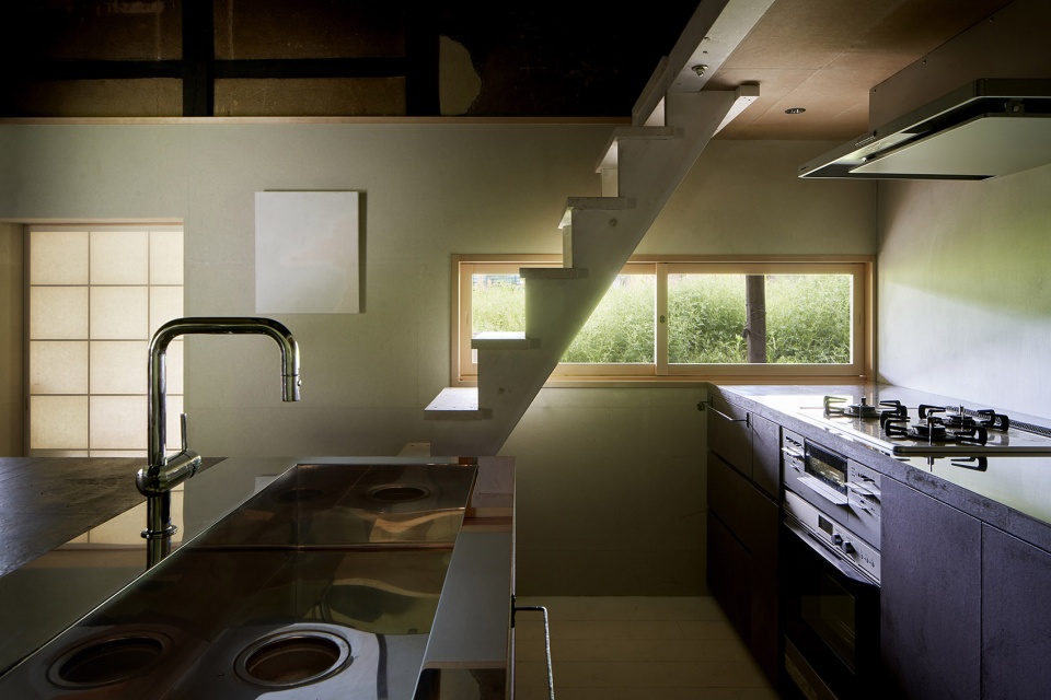 renovation of mr wataru hatanos residence by koyori