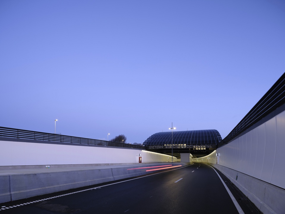 rotterdamsebaan facilities by benthem crouwel architects paul de ruiter architects