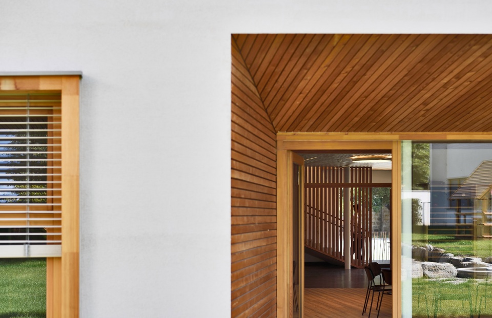 KINDERGARTEN SLUDERNO by Roland Baldi Architects