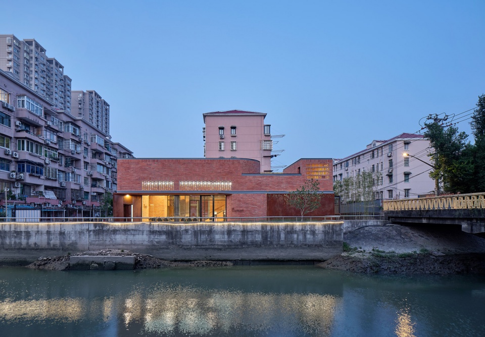 No 502 Binchuan Road Yuexiang Senile Canteen China by Oumoumou