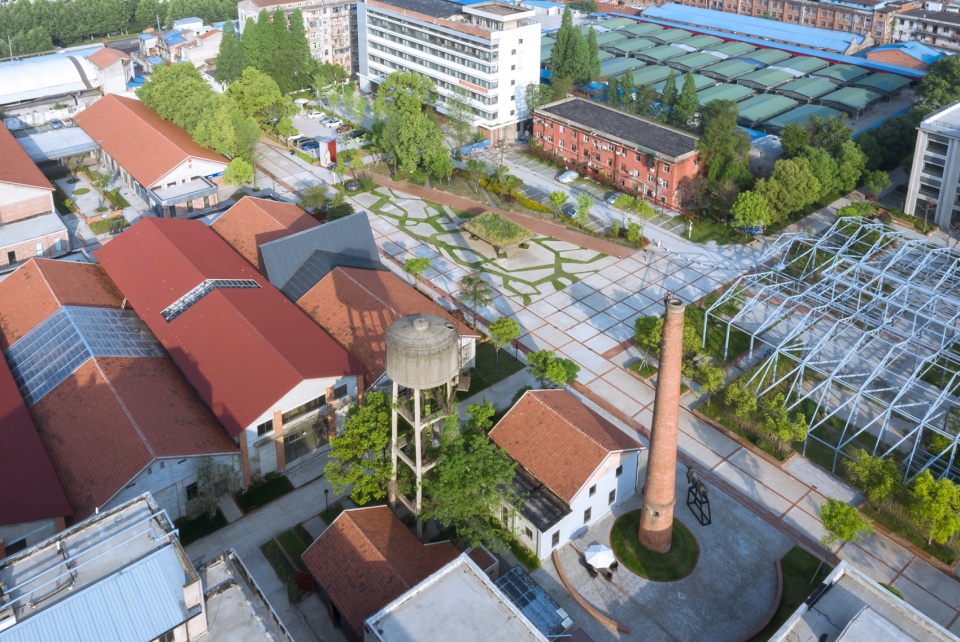 landscape reconstruction of wuhan liangyou red town culture and art community by uao