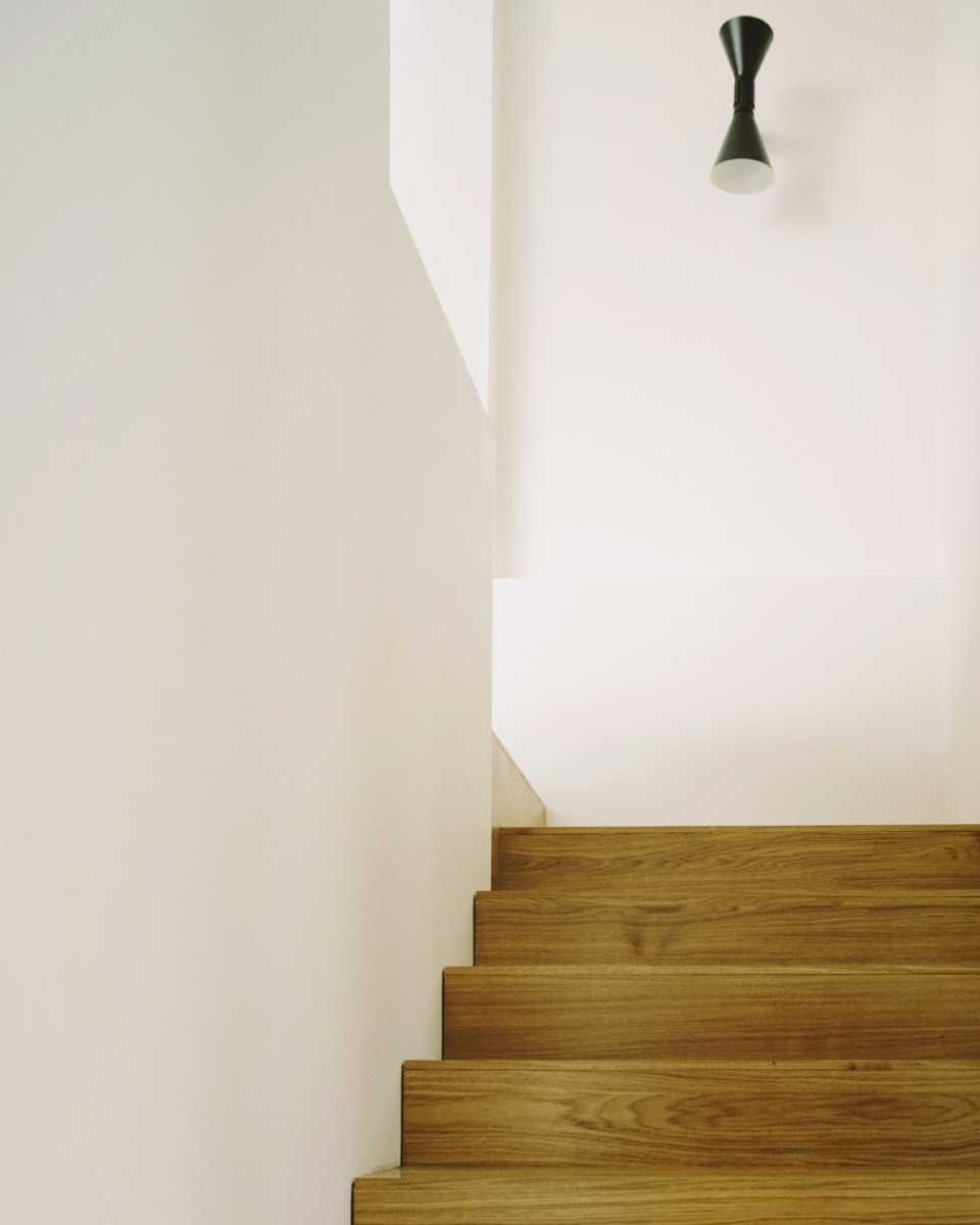 the island house by clement lesnoff rocard gil percal architect