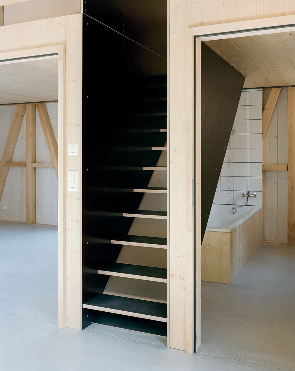 kleines haus by lukas lenherr architektur