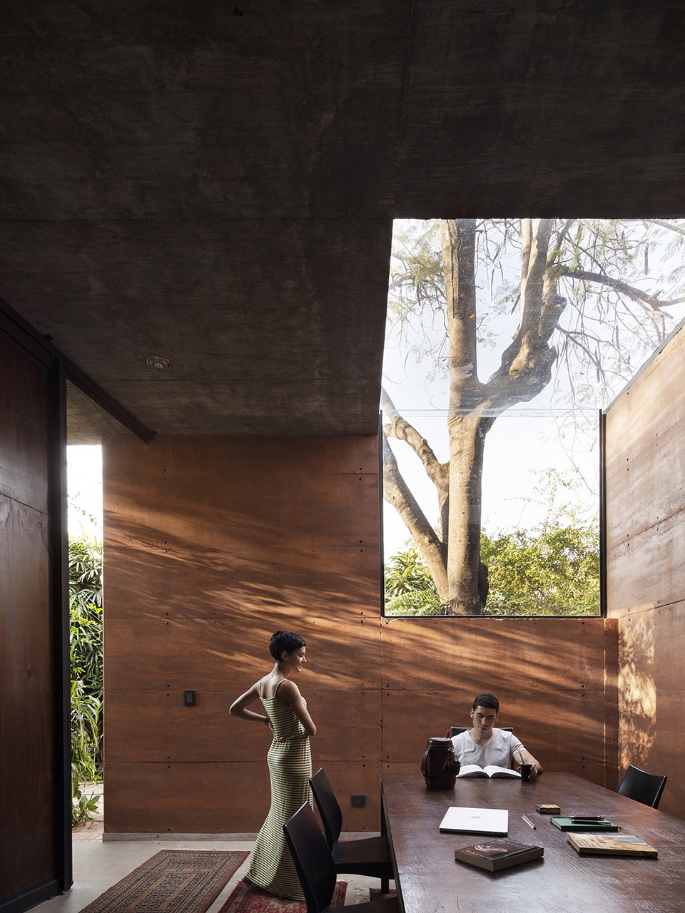 Caja de Tierra by Equipo de Arquitectura