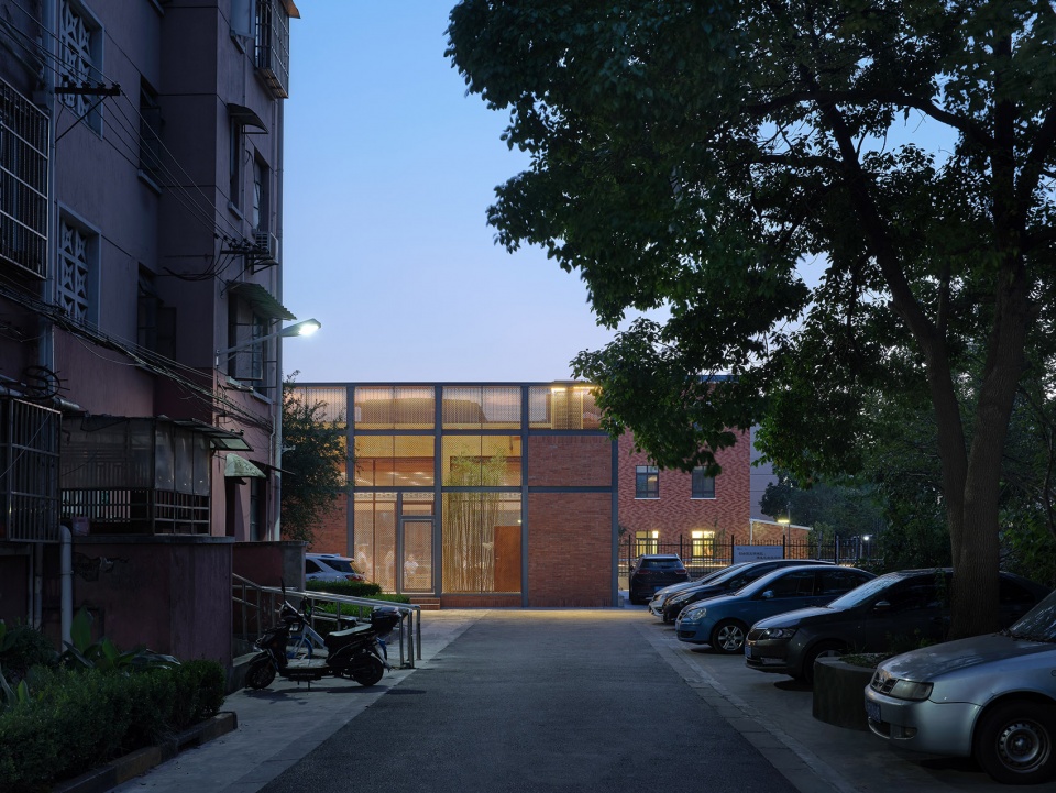 No 502 Binchuan Road Yuexiang Senile Canteen China by Oumoumou