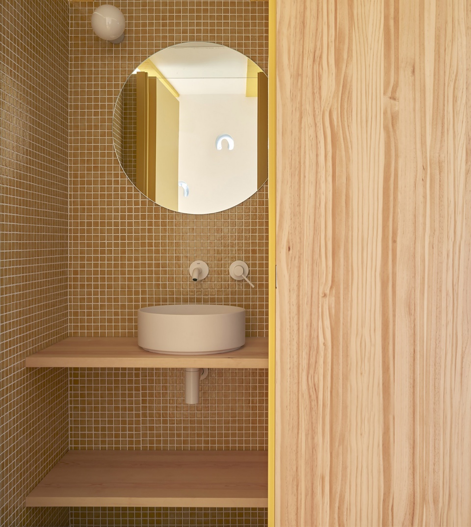 Las cuadras by Estudio ji Arquitectos