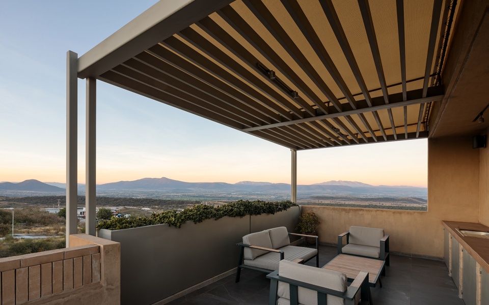 Casa Yavia by Intersticial Arquitectura