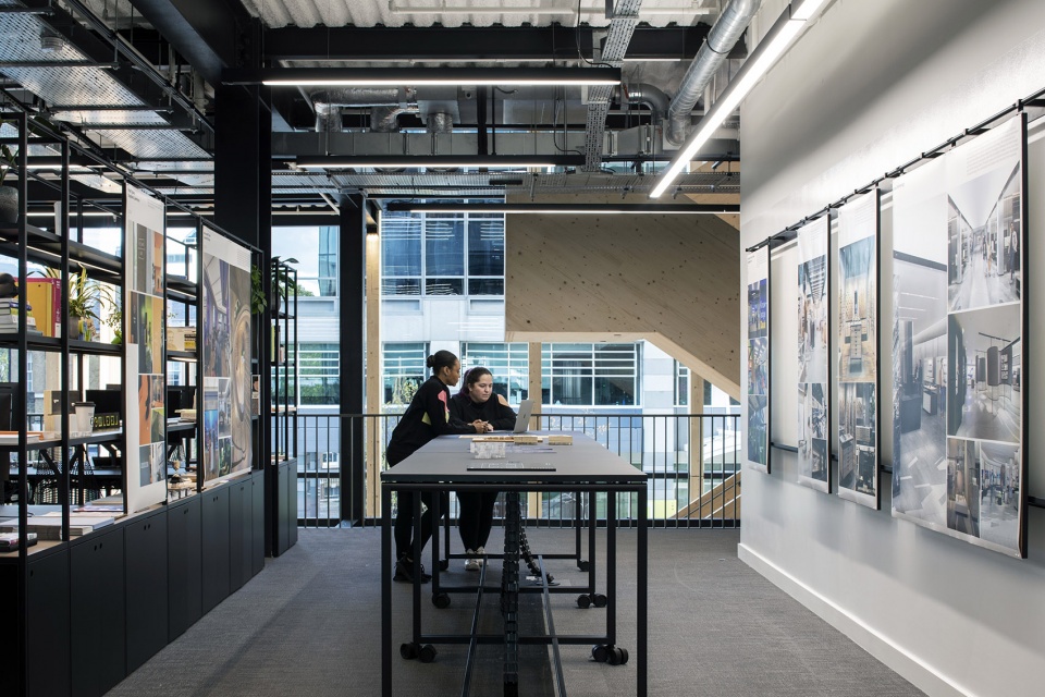 GENSLER LONDON OFFICE by GENSLER