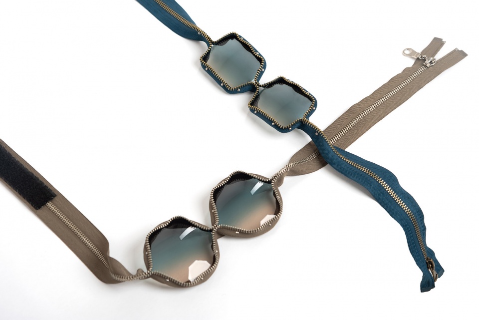 zip glasses by xyz integrated architecture