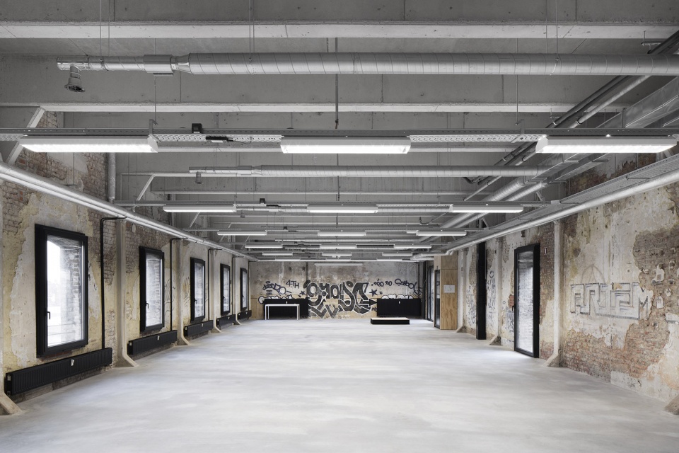 COOP by BOGDAN VAN BROECK
