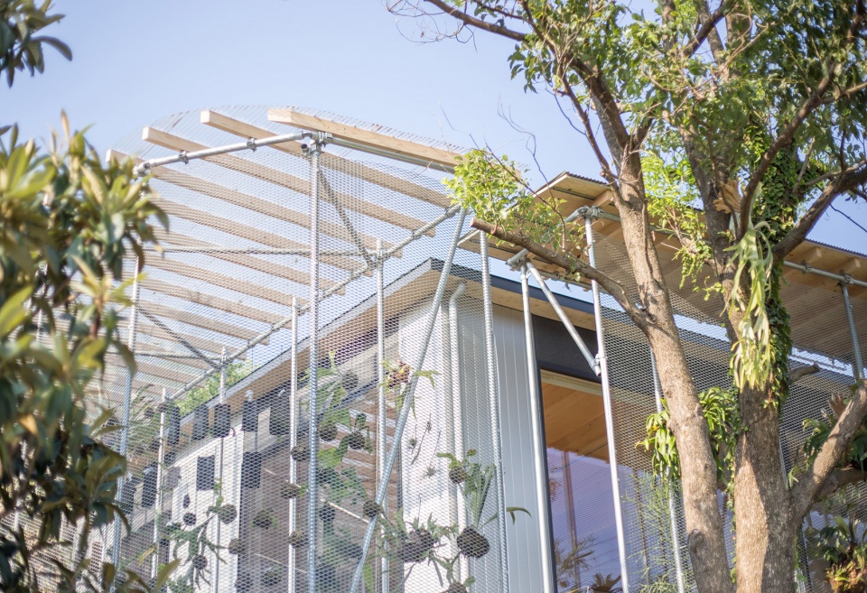 house os by 1 1 architects
