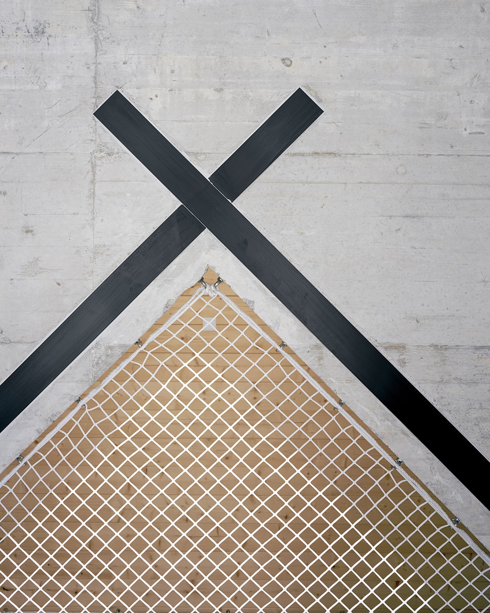 kleines haus by lukas lenherr architektur