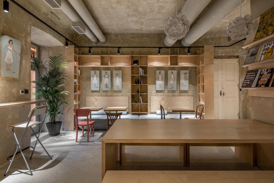 municipal art centre by replus design bureau
