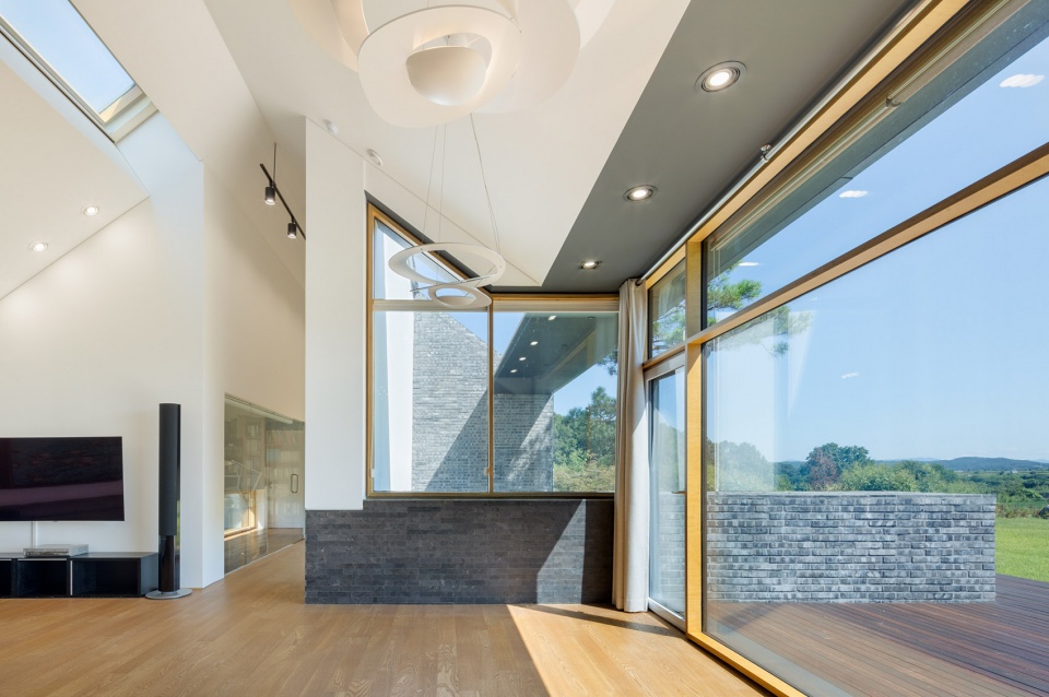 DIASPORA by L EAU design