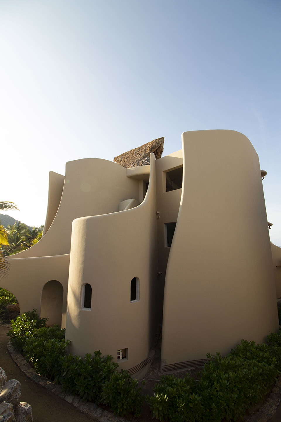 punta majahua by zozaya arquitectos