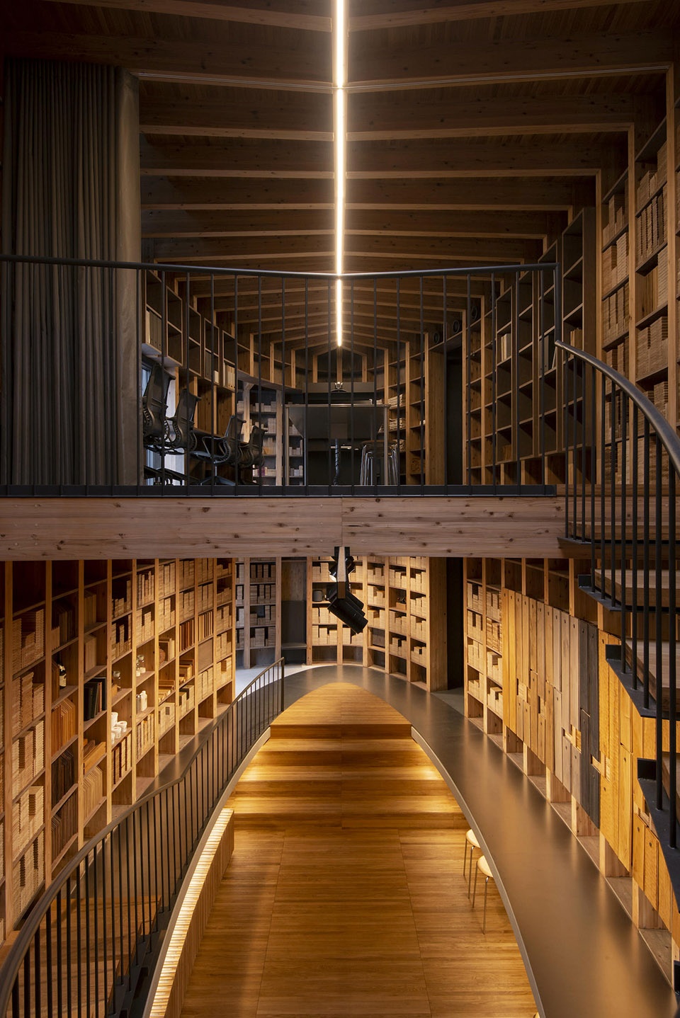 MARUHON FUKUOKA Office Showroom by KATORI archi design associates