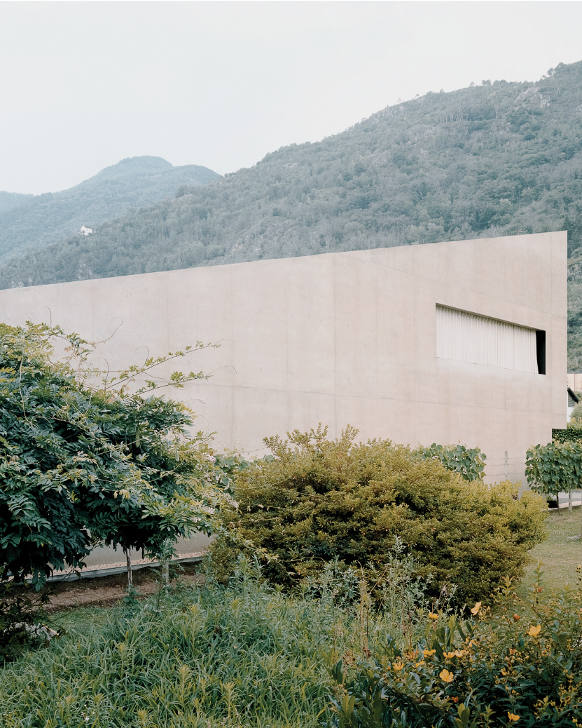 pyramid house by df dc
