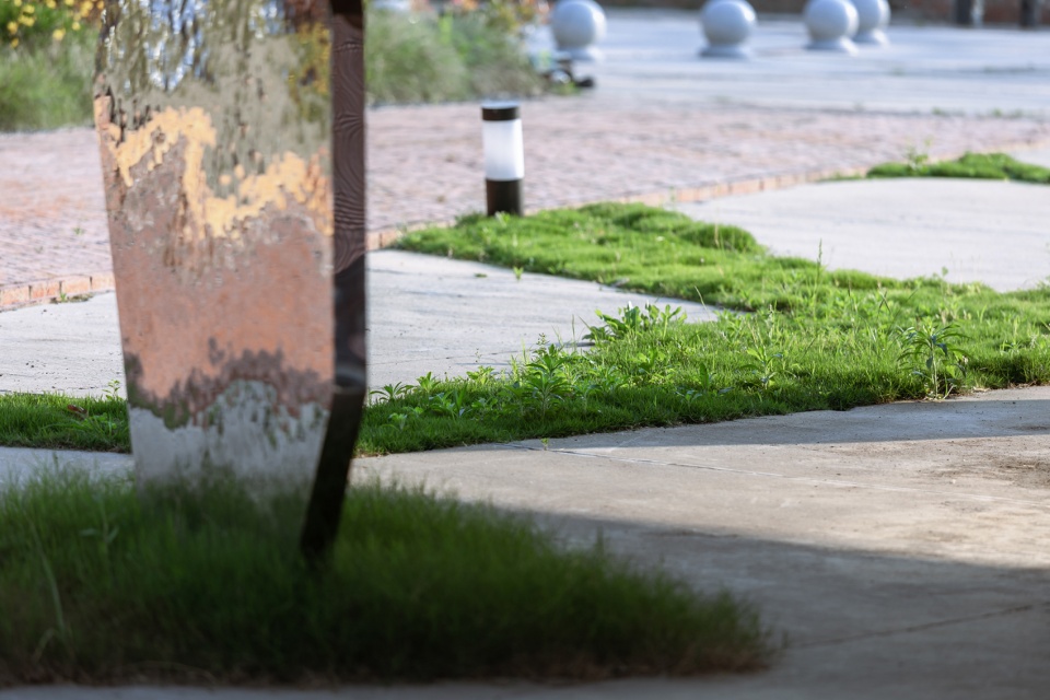 landscape reconstruction of wuhan liangyou red town culture and art community by uao