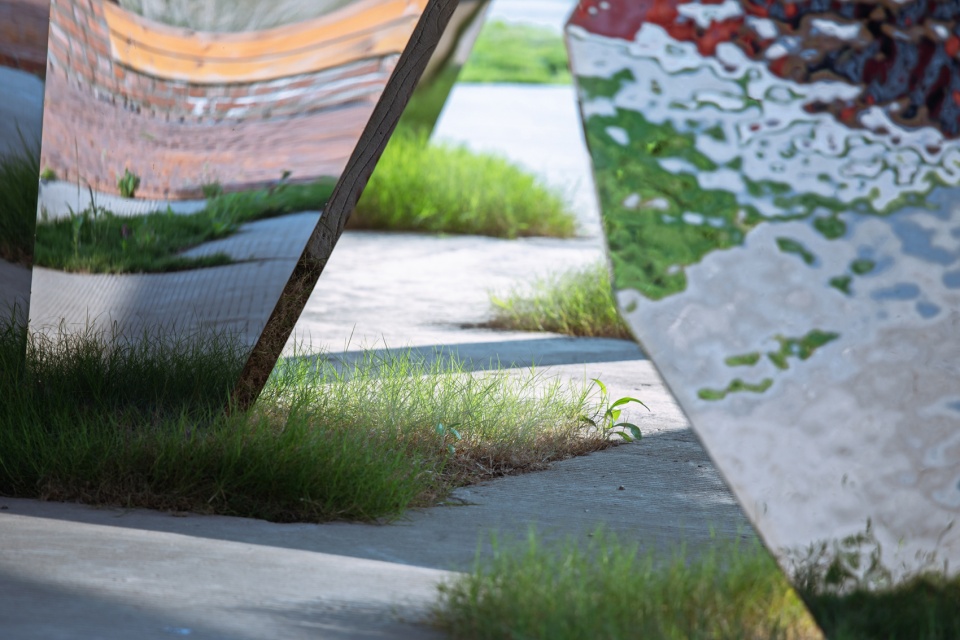 landscape reconstruction of wuhan liangyou red town culture and art community by uao
