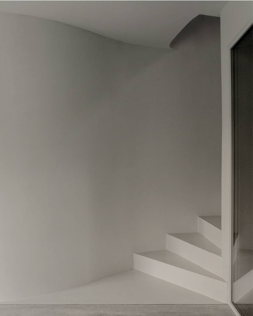 pyramid house by df dc