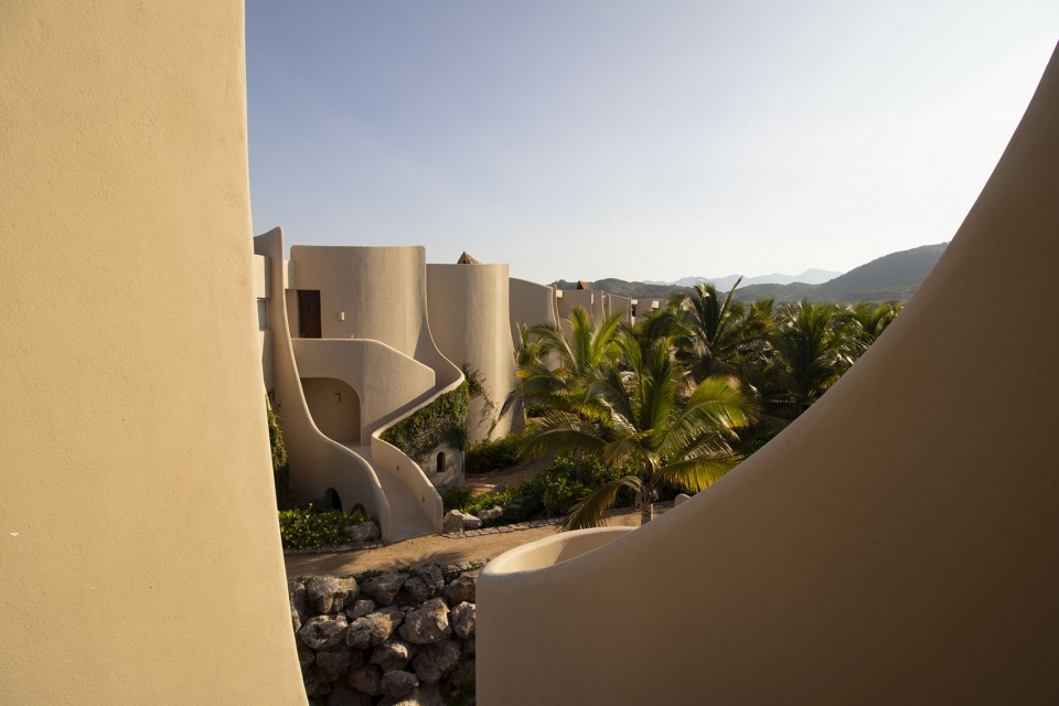 punta majahua by zozaya arquitectos