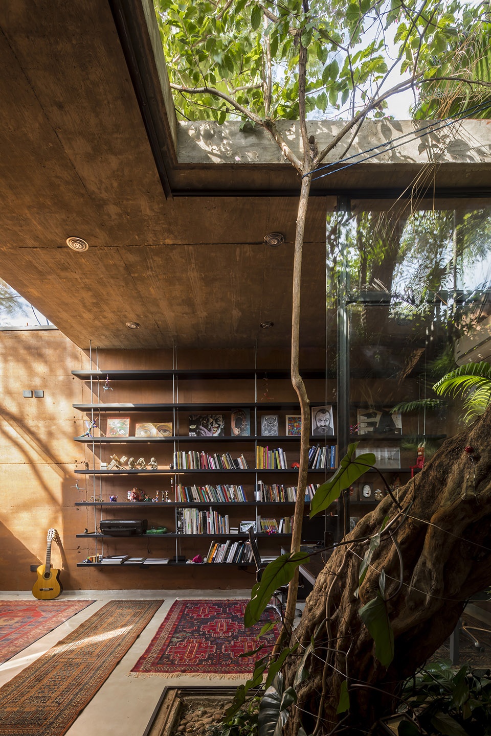 Caja de Tierra by Equipo de Arquitectura