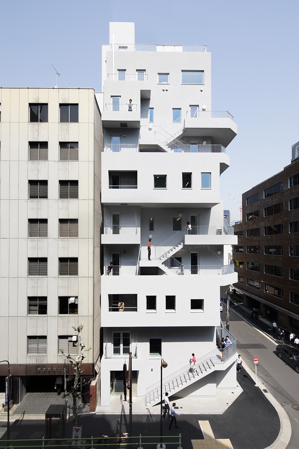 ARAKAWA Bldg. by Nikken Sekkei Ltd - Gooood