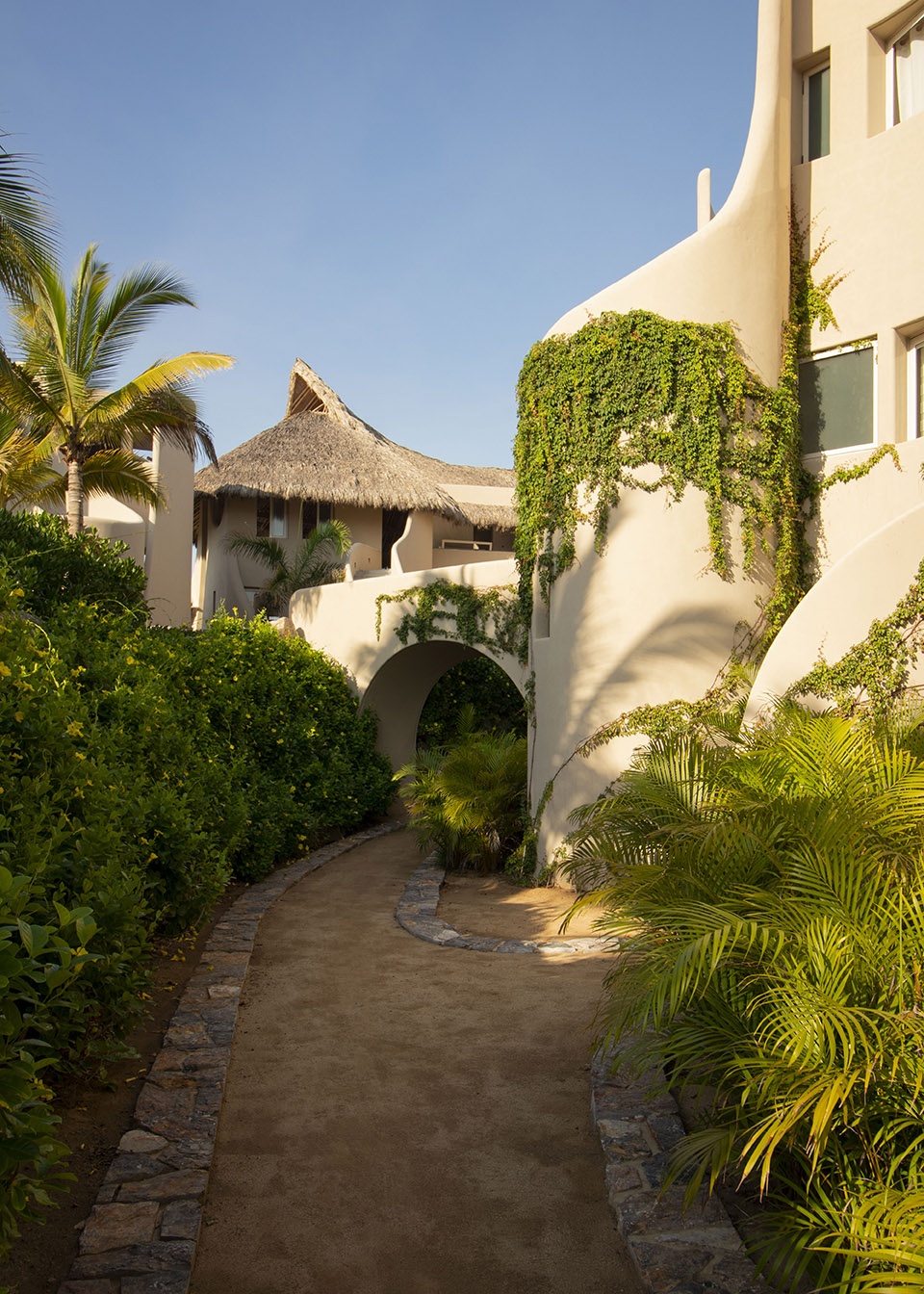 punta majahua by zozaya arquitectos