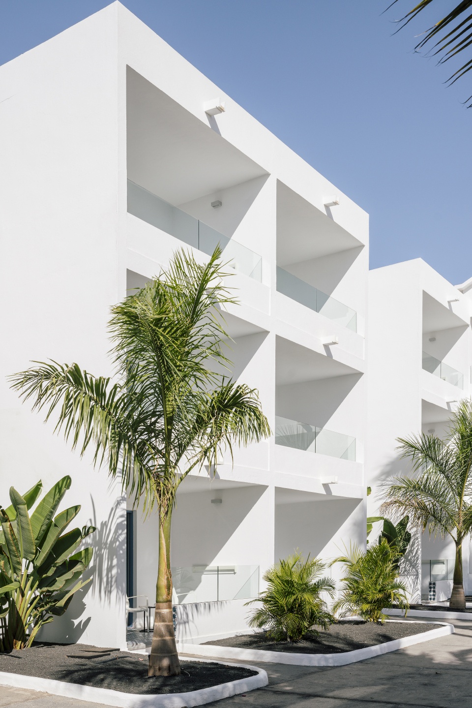 oasis lanz hotel by zooco estudio 1