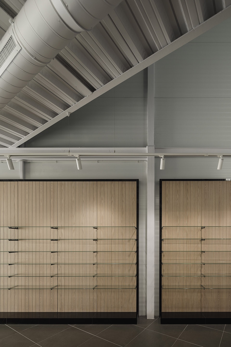 pharmacy 58 in cordoba by estudio de arquitectura javier terrados