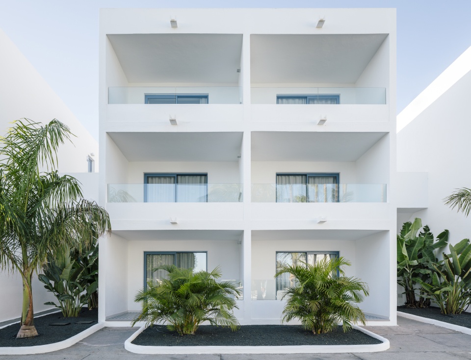 oasis lanz hotel by zooco estudio 1