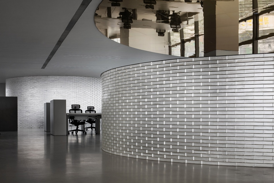 LeTui office space China by Benmo Benni Space Design Co Ltd