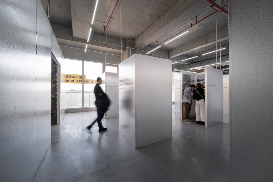 Qianhai Superposition Back to Future Cloud 10 The Shed on the Lawn studio 10