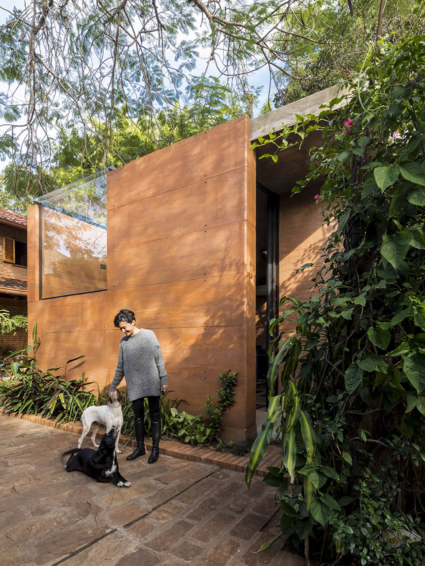Caja de Tierra by Equipo de Arquitectura 1