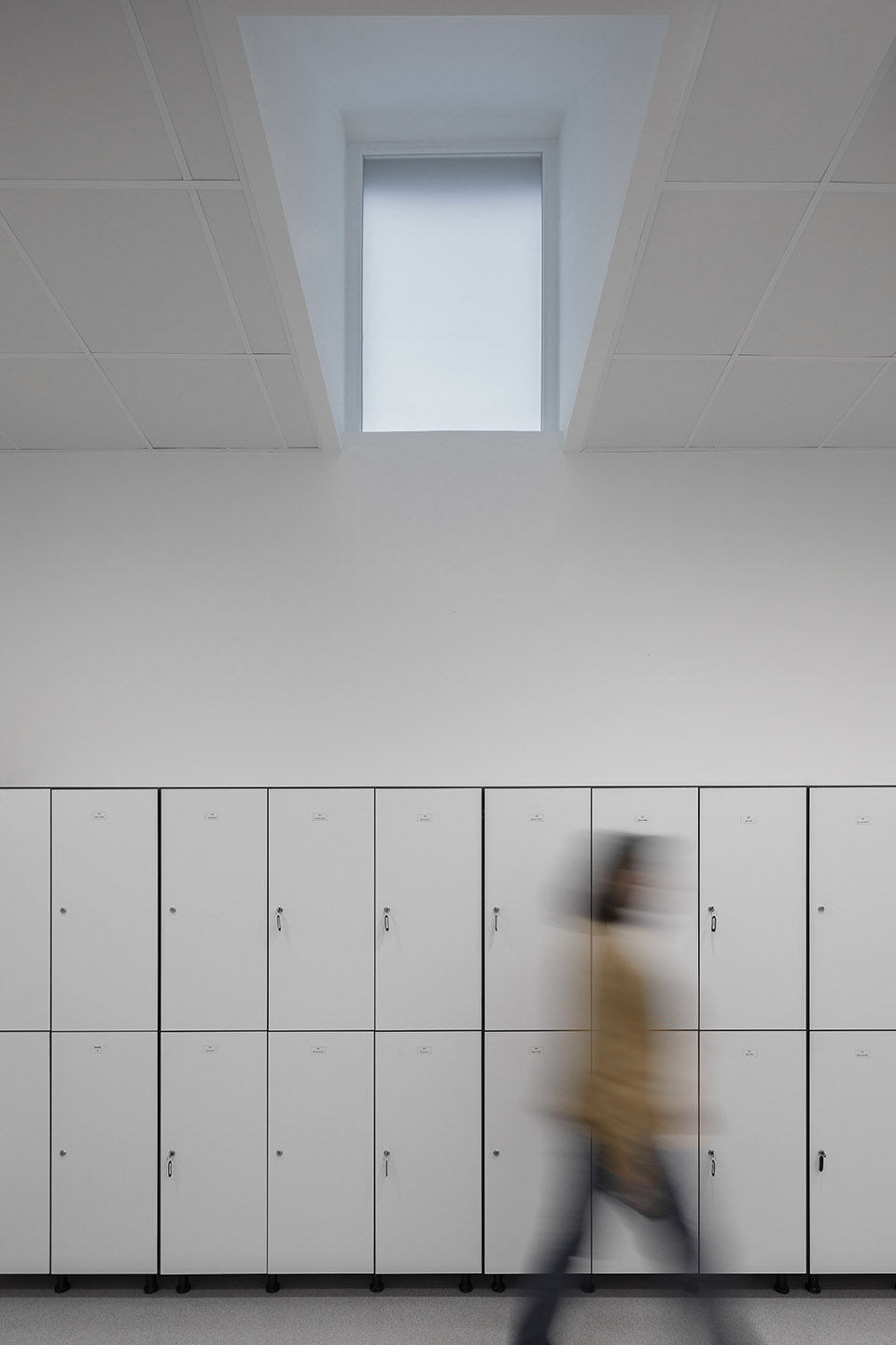 bradco industrial unit by em paralelo