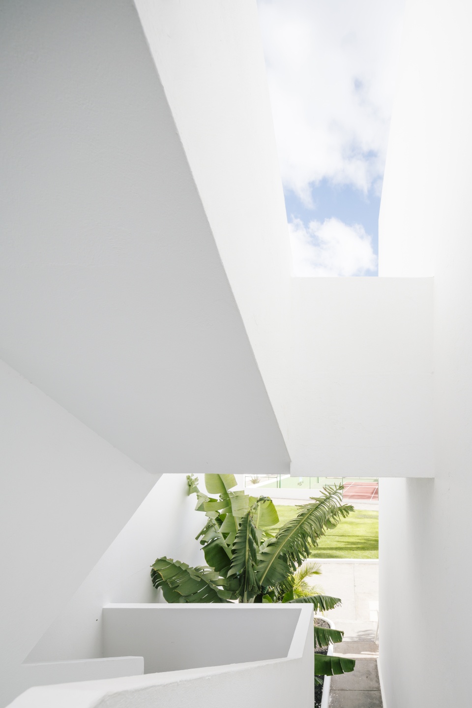oasis lanz hotel by zooco estudio