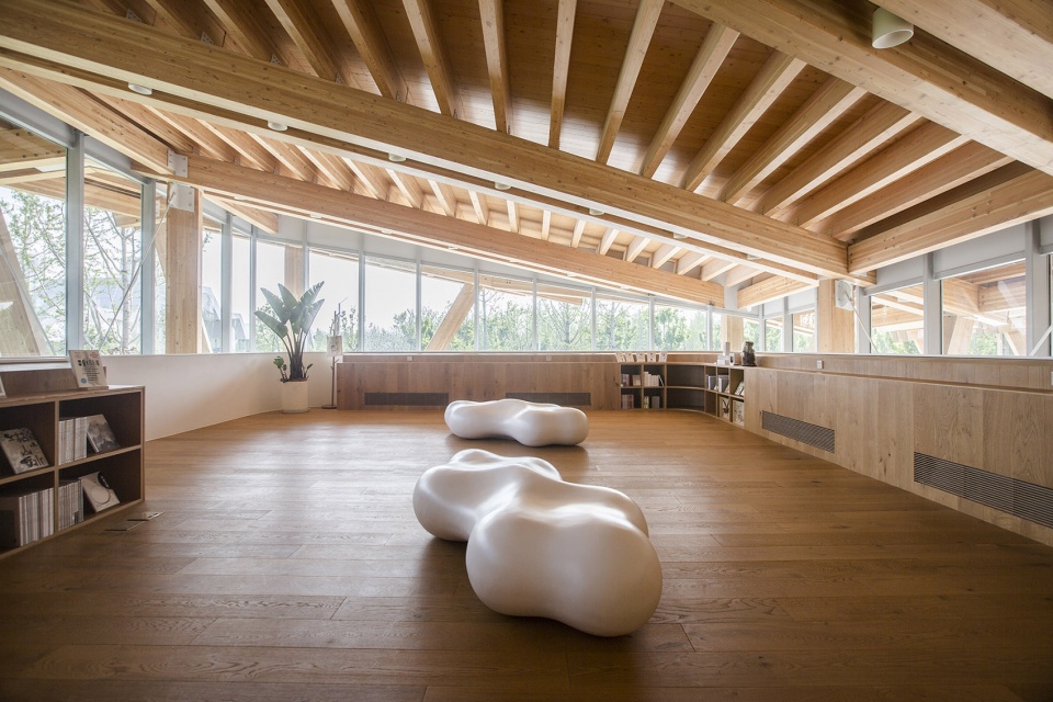 Second train station Hexia Architects