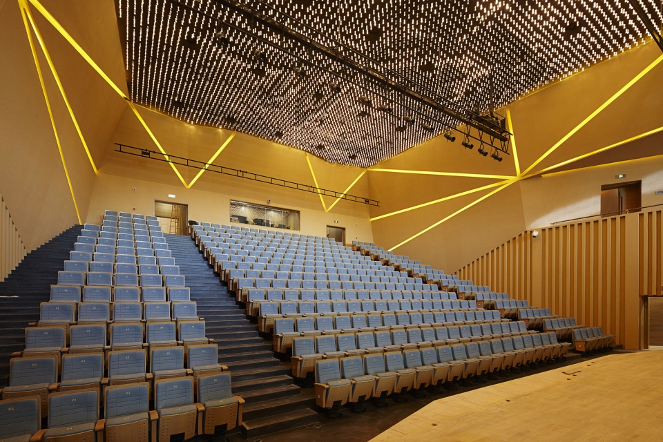 Yanan Grand Theatre China Northwest Architecture Design