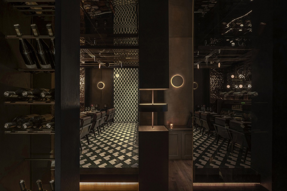 le coq wine bistro in urbn hotel china by roomoo