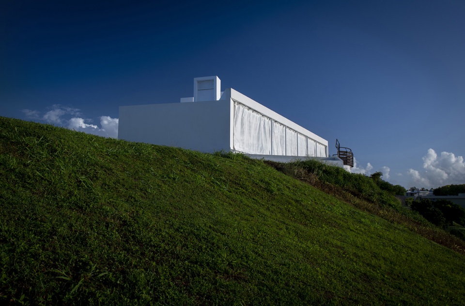 casa flores puerto rico by fuster architects