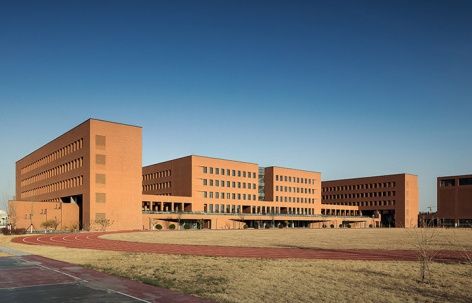 天津市第二新华中学 / 同济大学建筑设计研究院