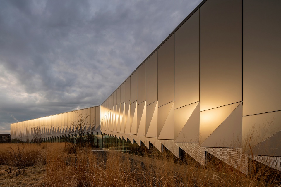 daley college manufacturing technology engineering center by jgma