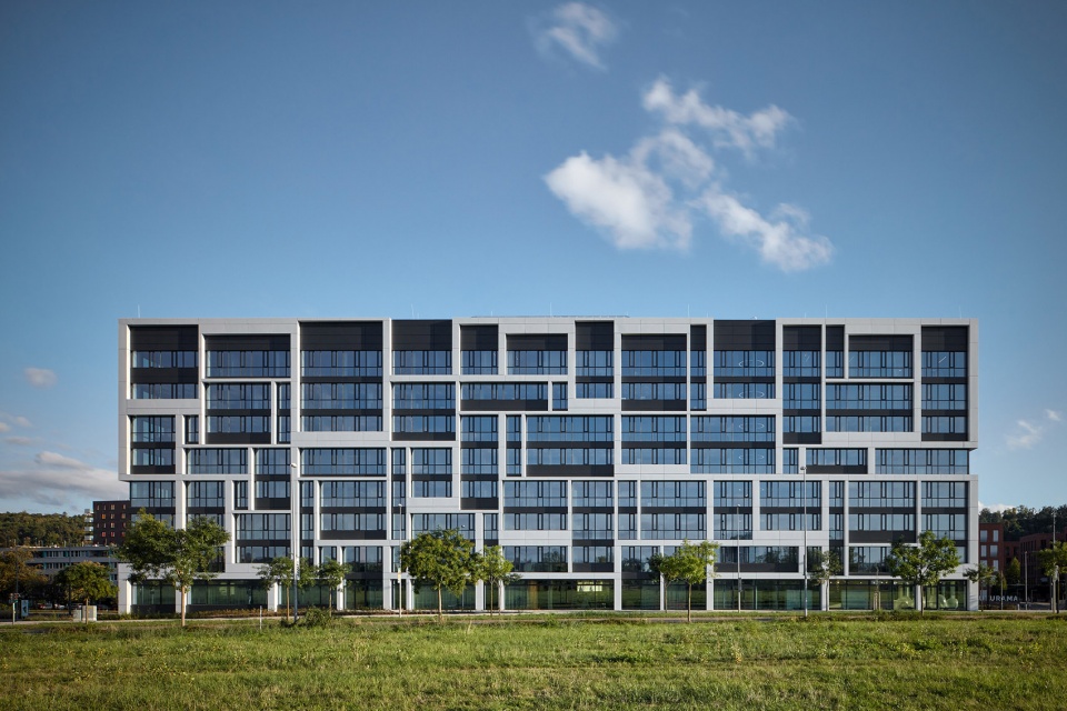 New JT Financial Group Headquarters by CMC architects