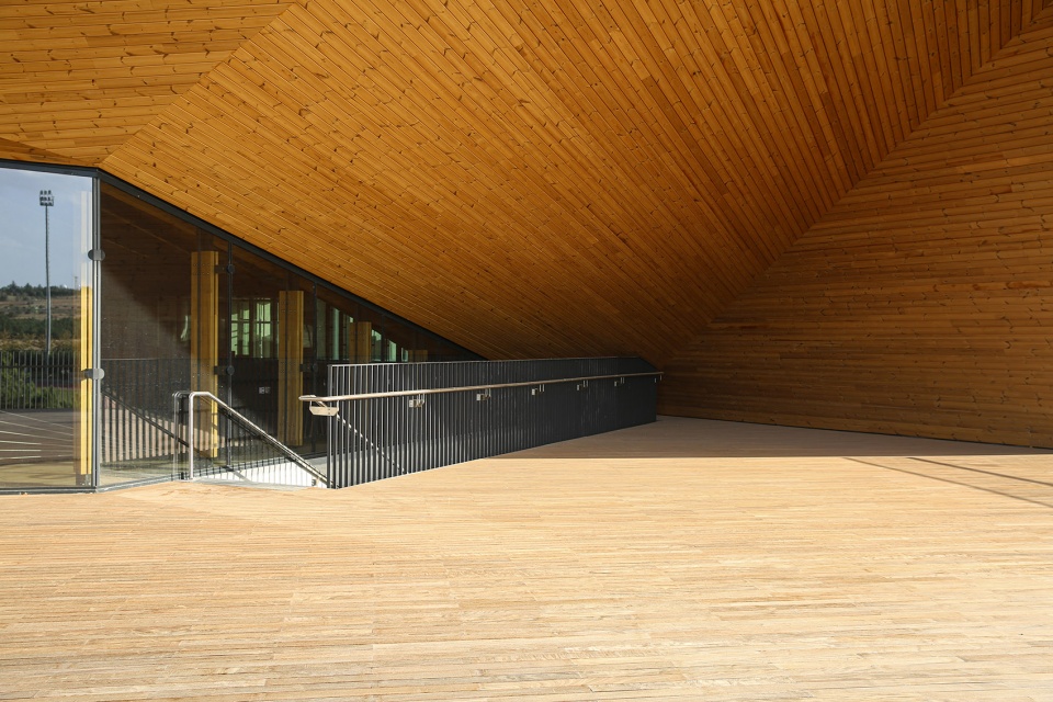TED Ankara College Performing Arts Center by Uygur Architects