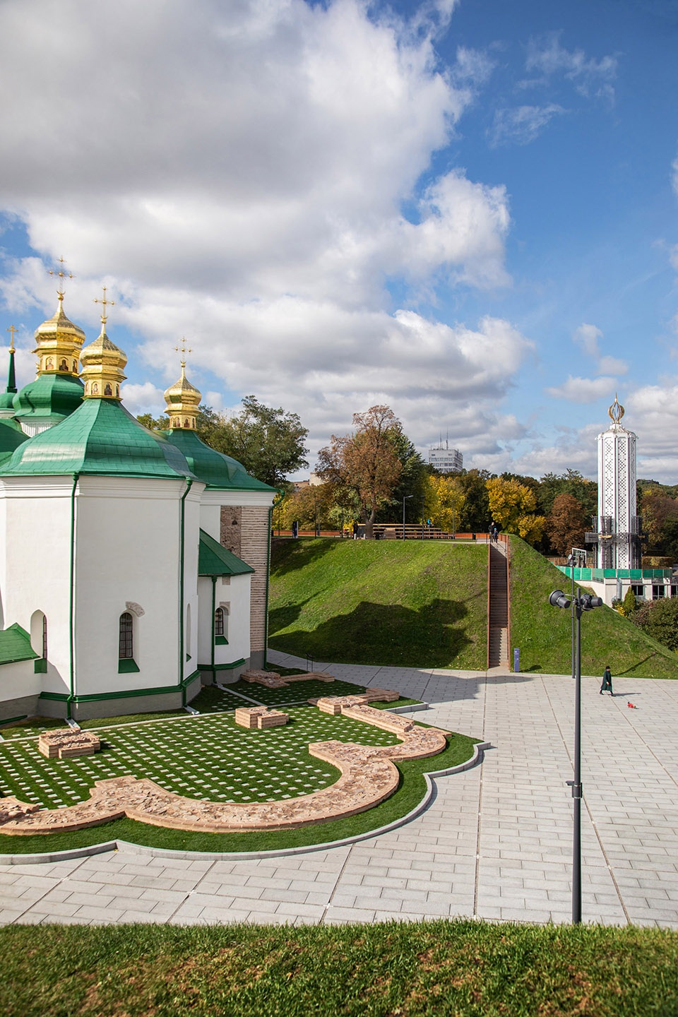 Renovation of the Spassky Bastion and Church Public Square by AER