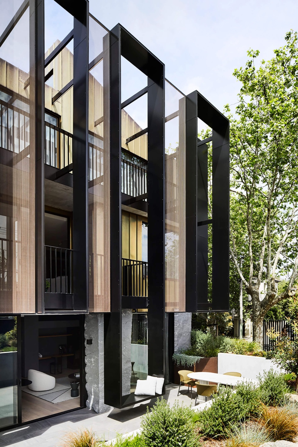 the auburn apartments by splinter society architecture